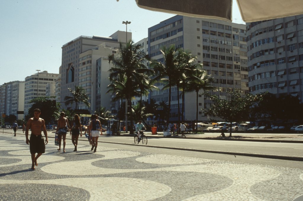 wellenaufdercopacabana.jpg